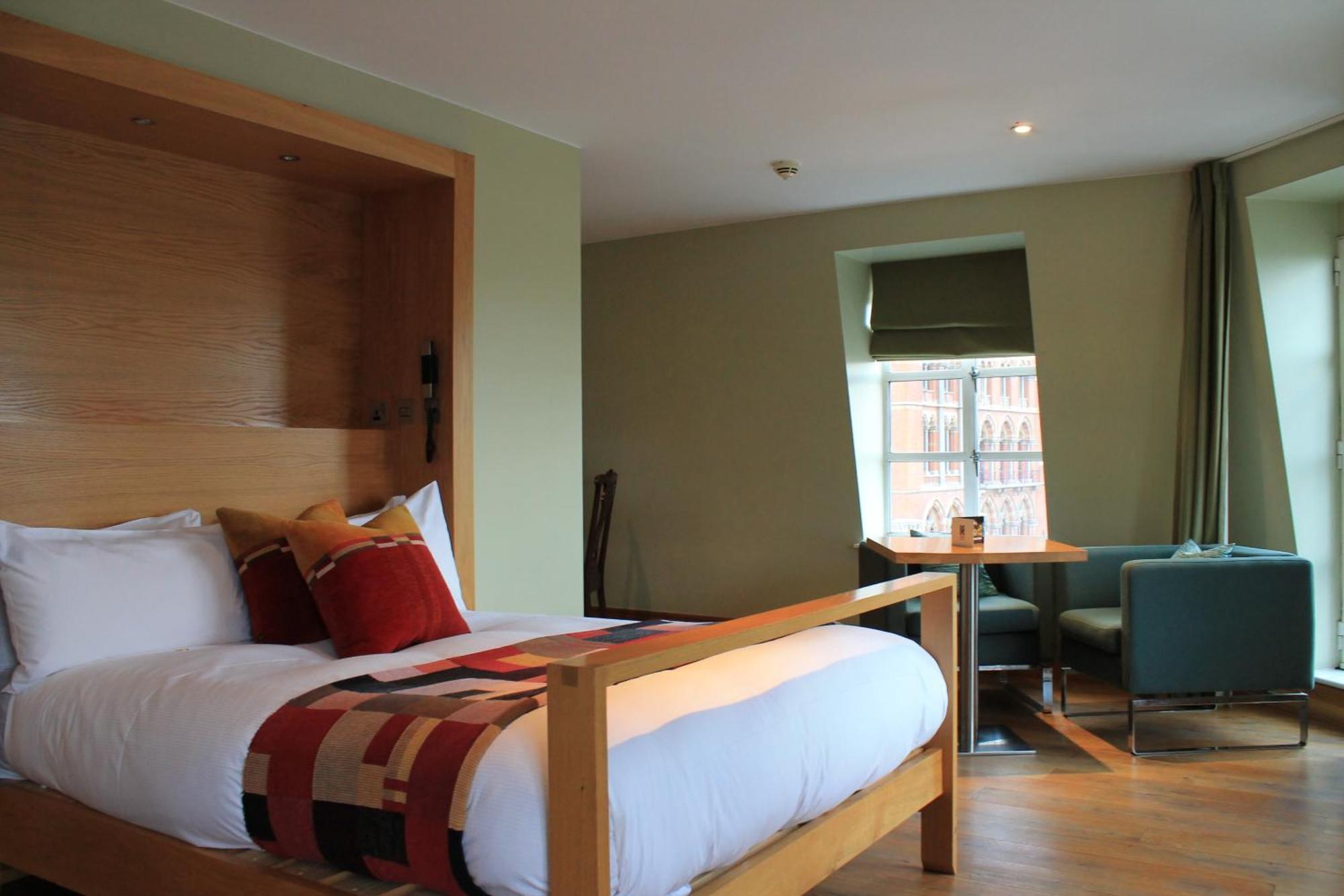 Megaro Hotel
